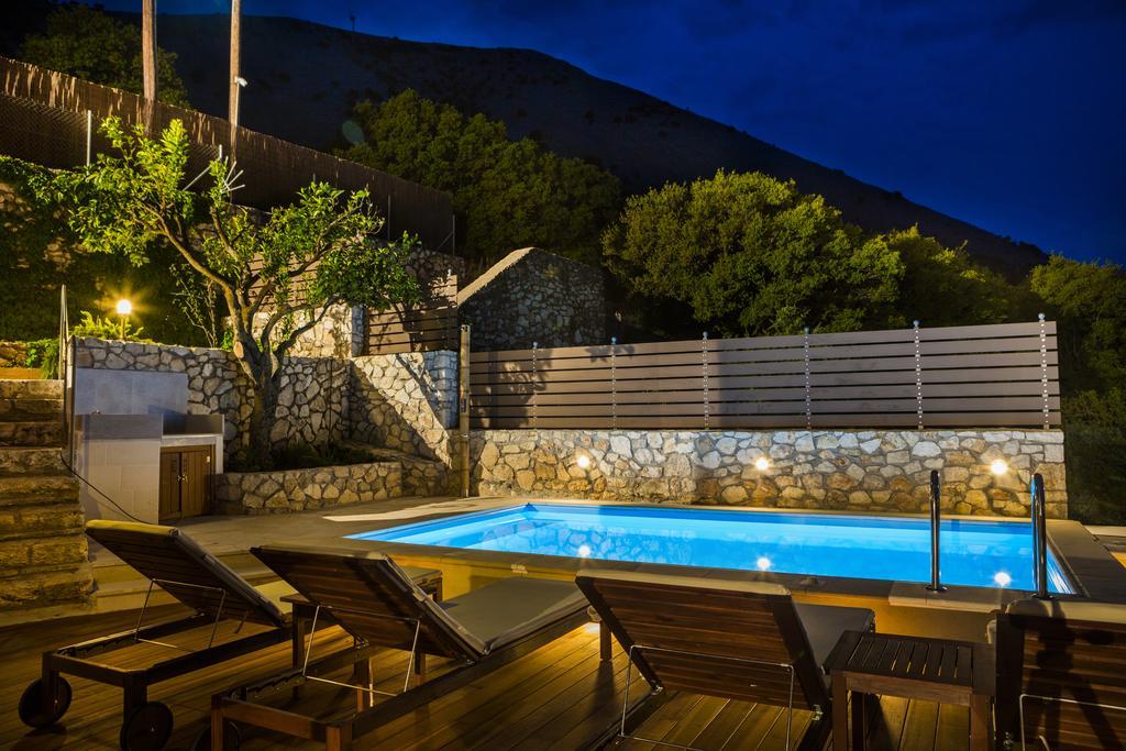 Iconic Villas - Villa Vada Agia Efimia Exterior photo